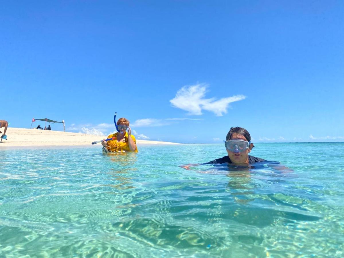 Lui Ushongo Beach House Pangani Buitenkant foto